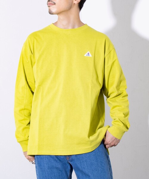 GEVACO（ゲバコ）の「【GEVACO/ゲバコ】ワンポイントロゴ クルーネック 長袖Tシャツ サイドスリット（Tシャツ/カットソー・メンズ・レッド/チャコールグレー/ホワイト/イエロー/オートミール・S/M/L）」の4枚目の写真