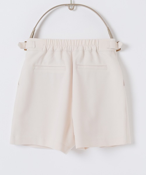 ホワイト ショートパンツ ベルト付き 脇ベルト付ショートパンツ（その他パンツ）｜Honeys（ハニーズ