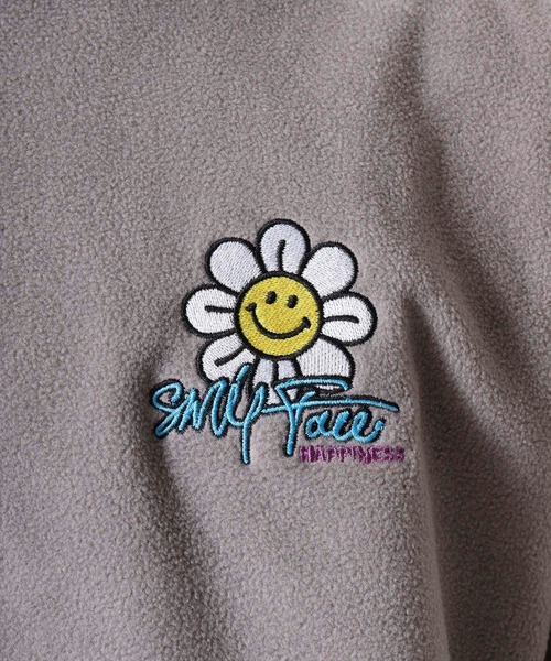 SMILEY FACE(スマイリーフェイス)の「SMILEYFACE オーバーサイズフリーストレーナー(スウェット・メンズ・ラベンダー/ブラック/アイボリー/グレイッシュベージュ・L/M/LL)」の21枚目の写真