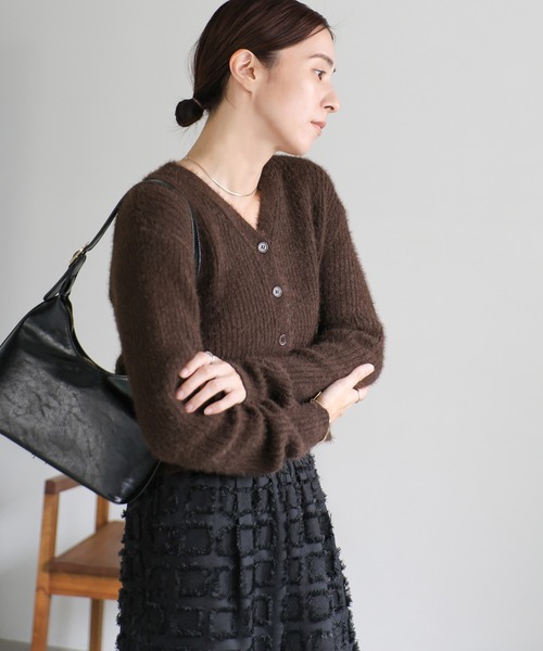今期完売品【雑誌掲載】カーヴィーネックジレ　ブラック セール】Vネックシャギーリブショートカーディガン（カーディガン