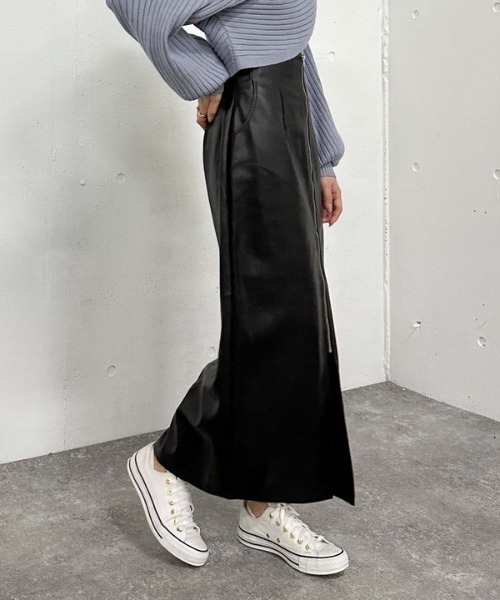 archives（アルシーヴ）の「ＦＺＩＰフェイクレザータイトスカート（スカート・レディース・ブラック/ブラウン・MEDIUM）」の6枚目の写真