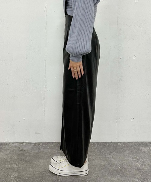 archives（アルシーヴ）の「ＦＺＩＰフェイクレザータイトスカート（スカート・レディース・ブラック/ブラウン・MEDIUM）」の20枚目の写真