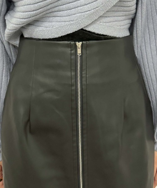 archives（アルシーヴ）の「ＦＺＩＰフェイクレザータイトスカート（スカート・レディース・ブラック/ブラウン・MEDIUM）」の22枚目の写真