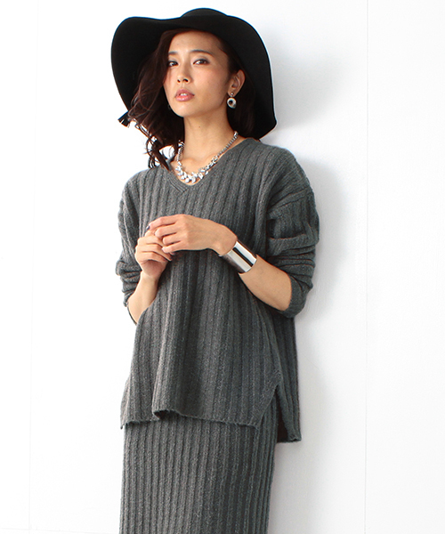 BEAMS LIGHTS Women's（ビームスライツ ウィメンズ）の「BEAMS LIGHTS / Vネックワイドリブ プルオーバー（ニット/セーター・レディース・オフホワイト/グレー/オリーブ・ONE SIZE）」の20枚目の写真