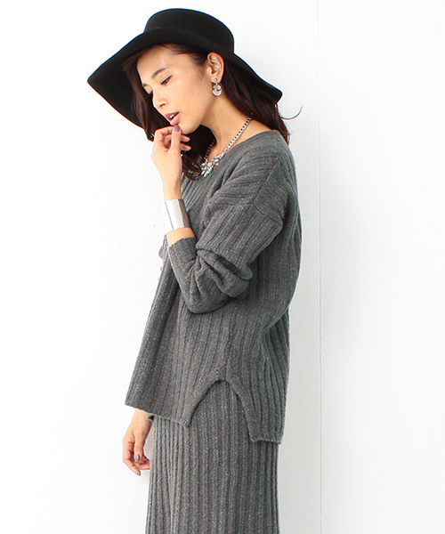 BEAMS LIGHTS Women's（ビームスライツ ウィメンズ）の「BEAMS LIGHTS / Vネックワイドリブ プルオーバー（ニット/セーター・レディース・オフホワイト/グレー/オリーブ・ONE SIZE）」の21枚目の写真