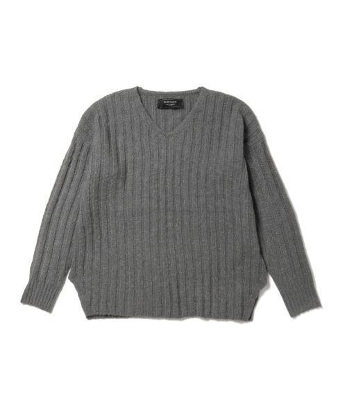 BEAMS LIGHTS Women's（ビームスライツ ウィメンズ）の「BEAMS LIGHTS / Vネックワイドリブ プルオーバー（ニット/セーター・レディース・オフホワイト/グレー/オリーブ・ONE SIZE）」の6枚目の写真