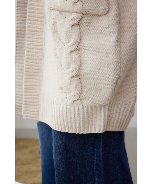 AZUL by moussy(アズールバイマウジー)の「シェニールケーブルニットロングカーディガン(カーディガン/ボレロ・レディース・ブラック/アイボリー/ダークグリーン/ライトグレー・SMALL/MEDIUM)」の15枚目の写真