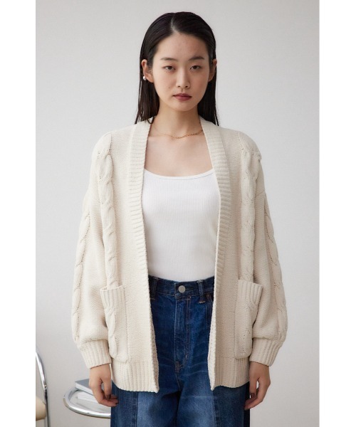 AZUL by moussy(アズールバイマウジー)の「シェニールケーブルニットロングカーディガン(カーディガン/ボレロ・レディース・ブラック/アイボリー/ダークグリーン/ライトグレー・SMALL/MEDIUM)」の17枚目の写真