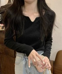 Alum'（アルム）の「キーネックスクエアリブニット（ニット/セーター）」