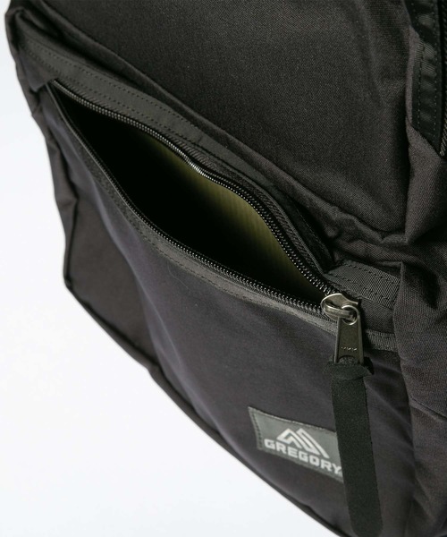 GREGORY(グレゴリー)の「GREGORY COVERT MISSION DAY V4 グレゴリー カバートミッションデイ バックパック(バックパック/リュック・メンズ・ブラック・FREE)」の18枚目の写真
