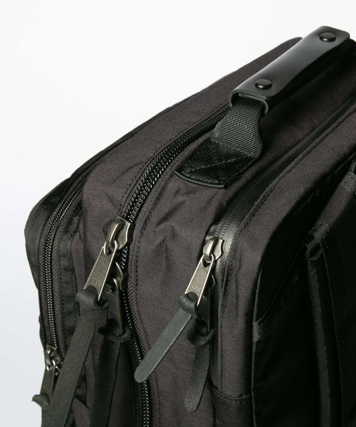 GREGORY(グレゴリー)の「GREGORY COVERT MISSION DAY V4 グレゴリー カバートミッションデイ バックパック(バックパック/リュック・メンズ・ブラック・FREE)」の17枚目の写真