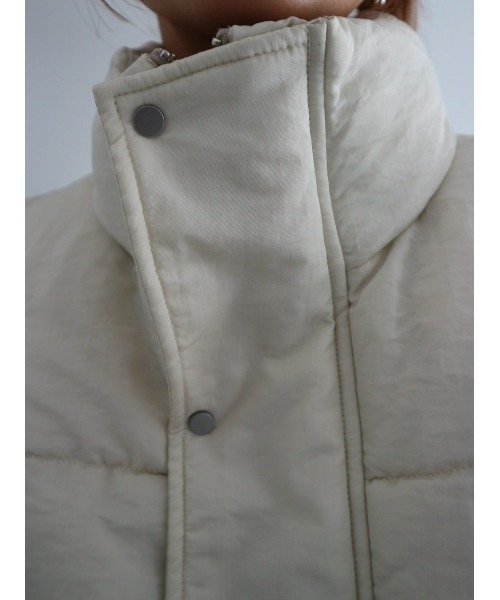 TRUNC（トランクエイティーエイト）の「Side Shirring Patted Vest（ダウンベスト・レディース・ブラック/アイボリー・FREE）」の15枚目の写真