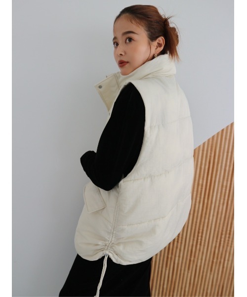 TRUNC（トランクエイティーエイト）の「Side Shirring Patted Vest（ダウンベスト・レディース・ブラック/アイボリー・FREE）」の18枚目の写真