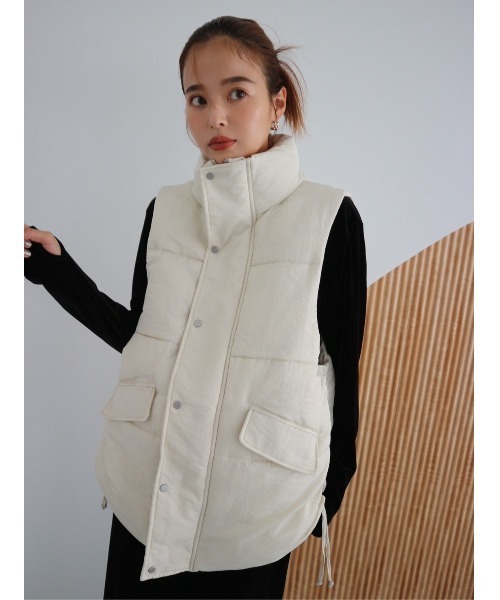 TRUNC（トランクエイティーエイト）の「Side Shirring Patted Vest（ダウンベスト・レディース・ブラック/アイボリー・FREE）」の19枚目の写真