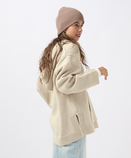 BAYFLOW（ベイフロー）の「[柔らかでチクチクしにくい]スキッパーニットフーディ（ニット/セーター・レディース・ベージュ/チャコール・FREE）」の7枚目の写真