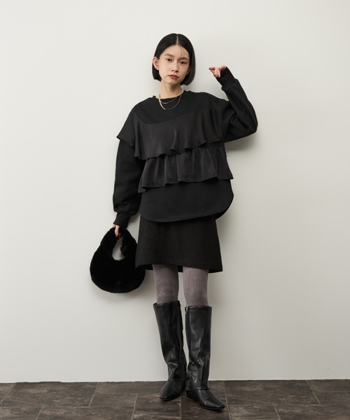 Shelly island（シェリーアイランド）の「サテンアシメフリルプルオーバー（スウェット・レディース・ホワイト/ブラック・FREE）」の3枚目の写真