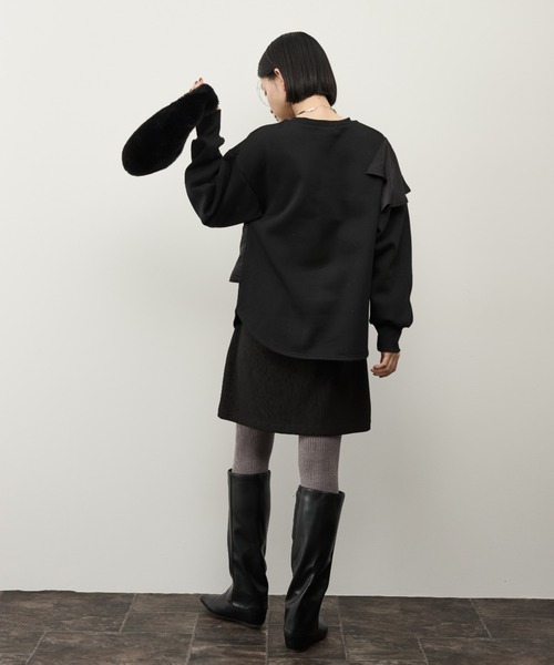 Shelly island（シェリーアイランド）の「サテンアシメフリルプルオーバー（スウェット・レディース・ホワイト/ブラック・FREE）」の6枚目の写真