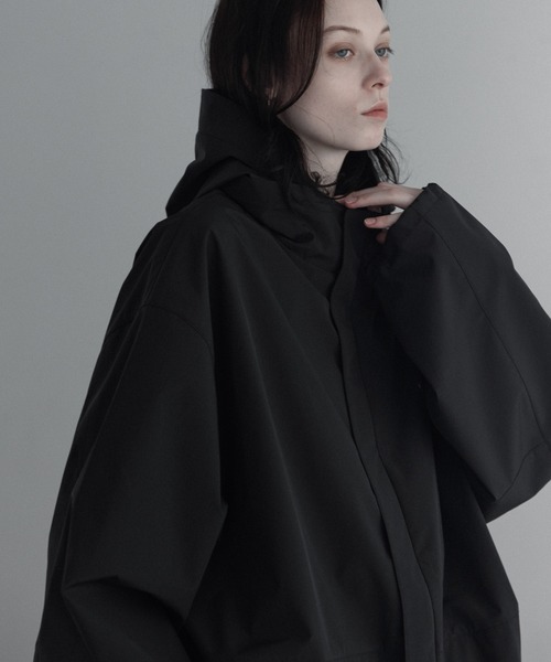 remer(リメール)の「loose Hi-zip tech jacket / ルーズハイジップテックジャケット(その他アウター・メンズ・ブラック・LARGE/MEDIUM/SMALL/X-SMALL)」の4枚目の写真