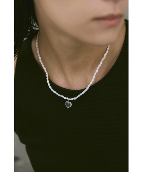 un/neu(アンノイ)の「カラービーズハートネックレス(ネックレス・レディース・グリーン/ホワイト/ブルー・FREE)」の7枚目の写真