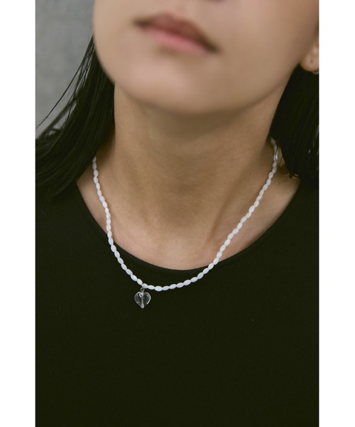 un/neu(アンノイ)の「カラービーズハートネックレス(ネックレス・レディース・グリーン/ホワイト/ブルー・FREE)」の9枚目の写真