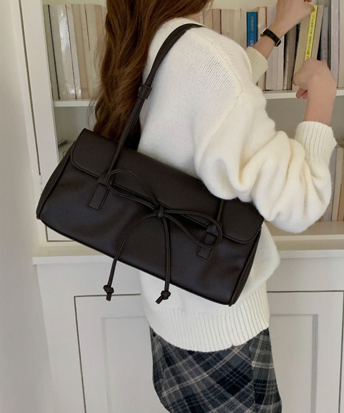 aimoha(アイモハ)の「B.A.G. フロントリボンハンドバッグ(ハンドバッグ・レディース・ブラウン/ブラック/チョコ・FREE)」の2枚目の写真