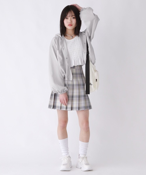 repipi armario（レピピ アルマリオ）の「【接触冷感/UVカット】スパンボイルショートパーカー（パーカー・キッズ・ホワイト/グレー/ブラック・SMALL/LARGE/MEDIUM）」の15枚目の写真