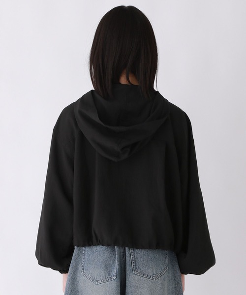 repipi armario（レピピ アルマリオ）の「【接触冷感/UVカット】スパンボイルショートパーカー（パーカー・キッズ・ホワイト/グレー/ブラック・SMALL/LARGE/MEDIUM）」の19枚目の写真