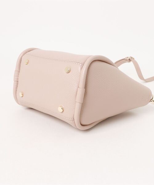 Samantha Thavasa（サマンサタバサ）の「マットアイコン レザーハンドバッグ 小サイズ（ハンドバッグ・レディース・オフホワイト/ピンクベージュ/グレイッシュベージュ/ブラック・FREE）」の6枚目の写真