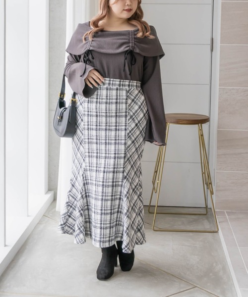 CLETTE(クレット)の「オフショル風ドロストリボンプルオーバー(Tシャツ/カットソー・レディース・チャコールグレー/アイボリー/ブラック・LL/3L/4L)」の11枚目の写真