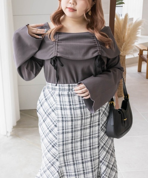 CLETTE(クレット)の「オフショル風ドロストリボンプルオーバー(Tシャツ/カットソー・レディース・チャコールグレー/アイボリー/ブラック・LL/3L/4L)」の10枚目の写真