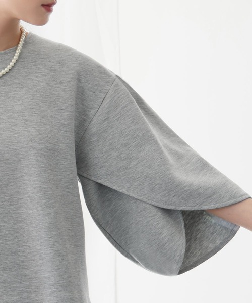ELFRANK(エルフランク)の「チューリップスリーブダンボールプルオーバー(Tシャツ/カットソー・レディース・グレー/オフホワイト/ブラック・FREE)」の6枚目の写真