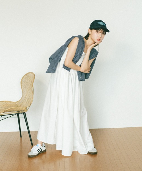 VANNIE U(ヴァニーユー)の「ラウンドカットビスチェデザインギャザーフレアキャミワンピース(ワンピース・レディース・ブラック/ホワイト/ブラウン/テラコッタ・FREE)」の11枚目の写真