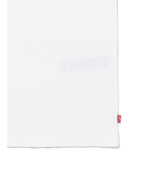 Levi's(リーバイス)の「Levi's/リーバイス ボックスシルエット クロップド Tシャツ(Tシャツ/カットソー・メンズ・ホワイト・S/M/L/XL)」の11枚目の写真