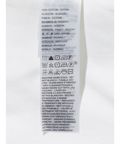 Levi's(リーバイス)の「Levi's/リーバイス ボックスシルエット クロップド Tシャツ(Tシャツ/カットソー・メンズ・ホワイト・S/M/L/XL)」の13枚目の写真