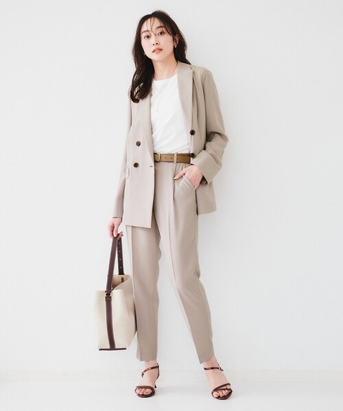 UNTITLED（アンタイトル）の「【接触冷感/UV/セットアップ可能】ライトウェイト タックテーパードパンツ（その他パンツ・レディース・ベージュ/ブラック/チャコールグレー・00/01/02/03/04/42/44/46/48/50）」の16枚目の写真