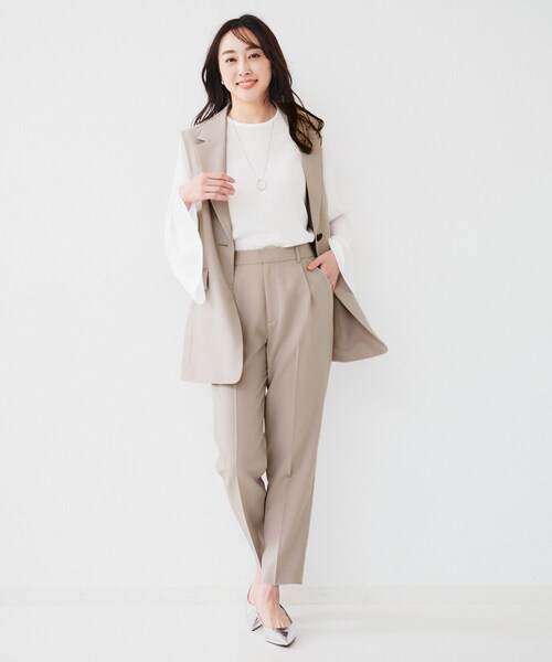 UNTITLED（アンタイトル）の「【接触冷感/UV/セットアップ可能】ライトウェイト タックテーパードパンツ（その他パンツ・レディース・ベージュ/ブラック/チャコールグレー・00/01/02/03/04/42/44/46/48/50）」の17枚目の写真