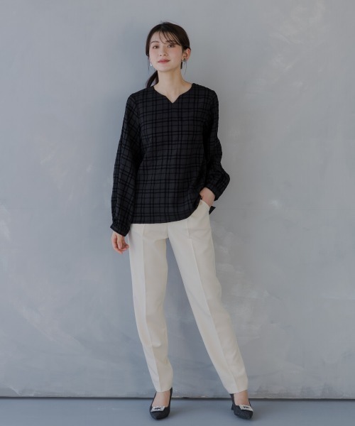 slattgir(スラットジール)の「高身長 フロッキーチェック袖2WAYブラウス(トールサイズ)fifiean(シャツ/ブラウス・レディース・ブラック系/クリーム・M/L/LL/3L/4L/5L)」の19枚目の写真