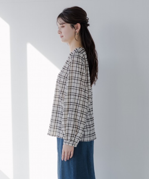 slattgir(スラットジール)の「高身長 フロッキーチェック袖2WAYブラウス(トールサイズ)fifiean(シャツ/ブラウス・レディース・ブラック系/クリーム・M/L/LL/3L/4L/5L)」の12枚目の写真