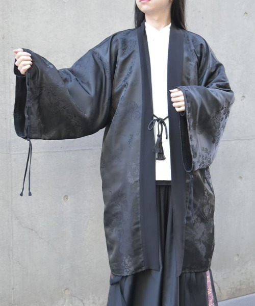 REZEN(リゼン)の「タッセル紐ジャガード羽織(その他アウター・メンズ・ローズ/イエロー/ブラック・LARGE/MEDIUM)」の4枚目の写真