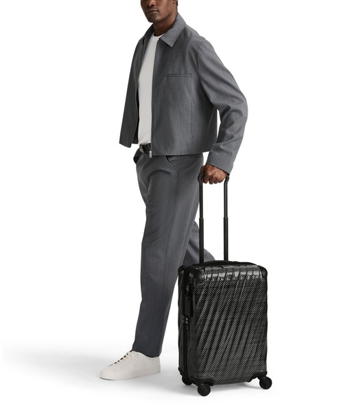 TUMI(トゥミ)の「19 DEGREE LITE インターナショナル・キャリーオン スーツケース(機内持ち込みサイズ) 1泊~3泊程度(スーツケース/キャリーバッグ・メンズ・ミックスグレー・FREE)」の2枚目の写真