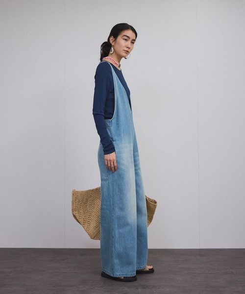 SALON adam et rope'（サロン アダム エ ロペ）の「Hug Silk ラウンドネックプルオーバー（Tシャツ/カットソー・レディース・ブラック/ネイビー/オフホワイト・FREE）」の16枚目の写真