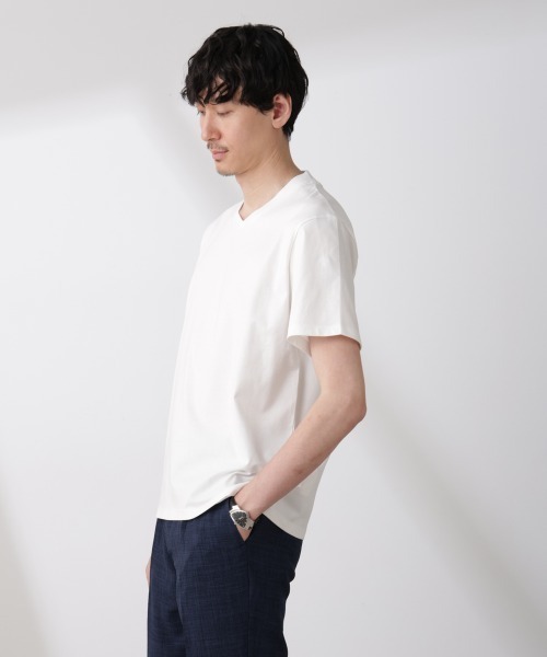 NANO universe(ナノユニバース)の「WEB限定/ジャケT(R) Vネック 半袖(Tシャツ/カットソー・メンズ・ホワイト/ブラック・S/M/L/XL)」の10枚目の写真