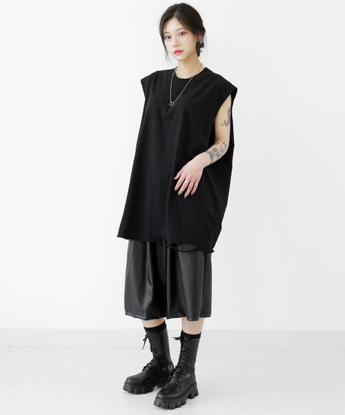 minsobi（ミンソビ）の「ダメージBIGノースリーブトップス  ユニセックス  ボクシーシルエット ノースリーブ（Tシャツ/カットソー・メンズ・アイボリー/ブラック・FREE）」の4枚目の写真