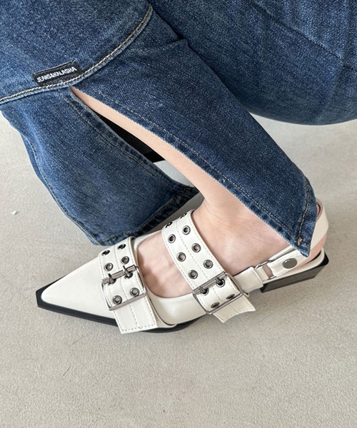 HALEY PESCA（ヘーリーペスカ）の「HALEY PESCA/ポインテッドトゥ　ベルテッドミュールサンダル（サンダル・レディース・アイボリー/ブラック・36/38/40）」の15枚目の写真