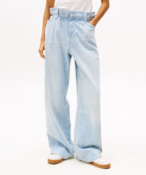 tommy jeans(トミー ジーンズ)の「ペーパーバッグジーンズ(デニムパンツ・レディース・ブルー・26inch/27inch/25inch)」の1枚目の写真