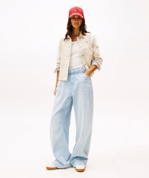 tommy jeans(トミー ジーンズ)の「ペーパーバッグジーンズ(デニムパンツ・レディース・ブルー・26inch/27inch/25inch)」の2枚目の写真