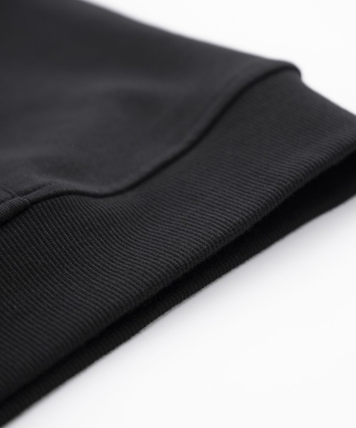 UNKNOWN LONDON(アンノウン・ロンドン)の「フーディー|BLACKxBLACK CROSS REVERSIBLE ZIP HOODIE|Unknown London(パーカー・メンズ・ブラック・XS/S/M/L/XL/XXL)」の10枚目の写真