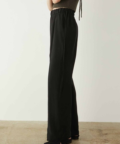 LA PEAU DE GEM（ラポドゥジェム）の「【LA PEAU DE GEM】cupra semi flare pants/キュプラセミフレアパンツ（その他パンツ・レディース・バーガンディー/ホワイト/ブラック・1/2）」の21枚目の写真