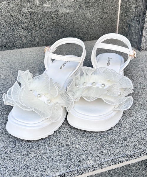 one wayザッカ（ワンウェイザッカ）の「チュールパールサンダル（サンダル・レディース・ホワイト/ブラック・SMALL/MEDIUM/LARGE）」の11枚目の写真