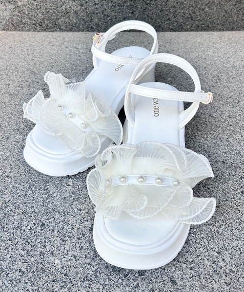 one wayザッカ（ワンウェイザッカ）の「チュールパールサンダル（サンダル・レディース・ホワイト/ブラック・SMALL/MEDIUM/LARGE）」の10枚目の写真